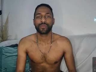 bbcblackhot33 on CamSoda 