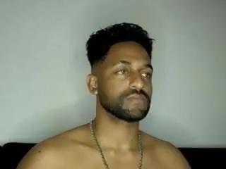 bbcblackhot33 on CamSoda 