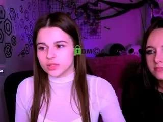 berry-alma on CamSoda 