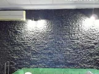 boobzillaa on CamSoda 