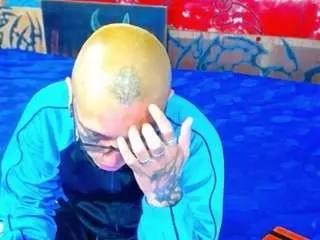 damian77dam on CamSoda