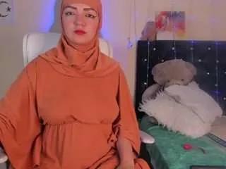 danaalabii on CamSoda 