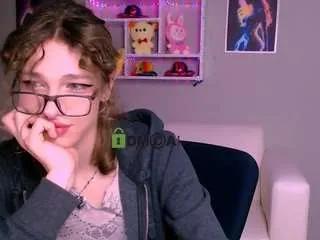 dann-foxy on CamSoda