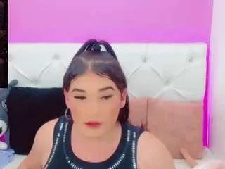 dayana-naughty on CamSoda 