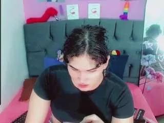 dayana-naughty on CamSoda 