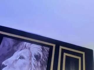 doll-eyees on CamSoda 