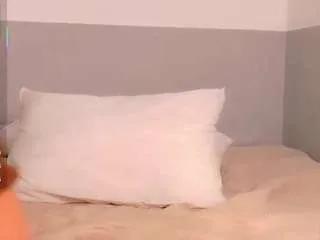 drooling4you on CamSoda 