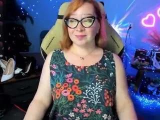 ellie-fantastique on CamSoda 