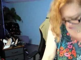 ellie-fantastique on CamSoda 