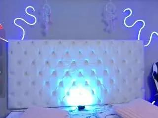 emma-visconti on CamSoda 