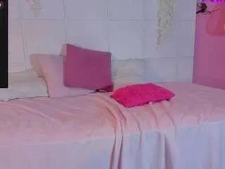 emmajhonson on CamSoda 