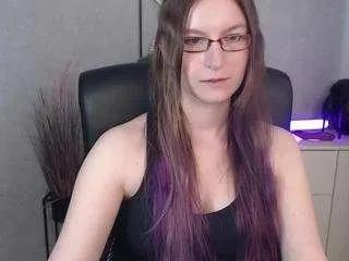 emmatease94 on CamSoda 