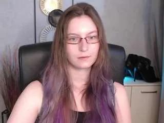 emmatease94 on CamSoda 