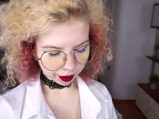 Offline georgekoscho on CamSoda