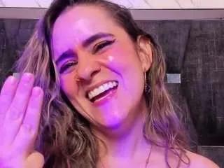 ginna-grace on CamSoda 