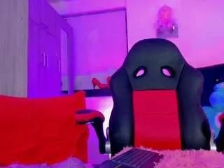 hellen-moons on CamSoda 