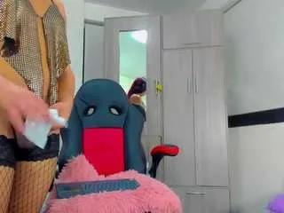 hellen-moons on CamSoda 