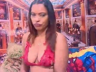 indiansexyass4u on CamSoda 