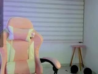 jadesweety — Hello guys ! we can play together #latin #lush #creamy #teen #18 [Goal Race]