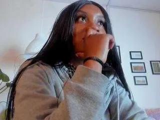 jenn-brownn on CamSoda 