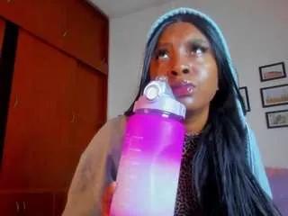 jenn-brownn — play with me! and make my lush vibrate like your tongue in my clit! [34 tokens remaining]