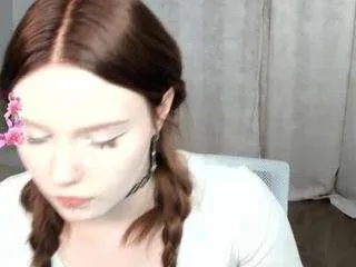 Offline julia-anis on CamSoda