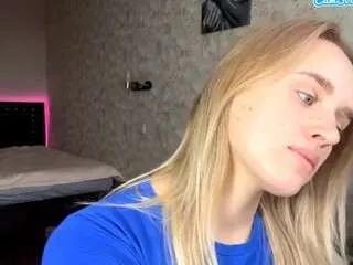 kieraleeming — play on bed ! | Hello sweeties! Today I am dressed for you in a more interesting outfit [77 tokens remaining]