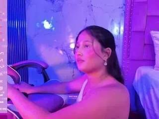 laly-cherry on CamSoda 