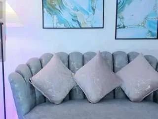 laylaa-breezee on CamSoda 