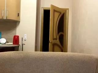 leacecchini — Sucking and licking my fingers with saliva [44 tokens remaining]