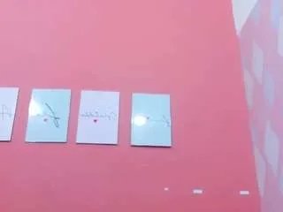 lilisantos on CamSoda 