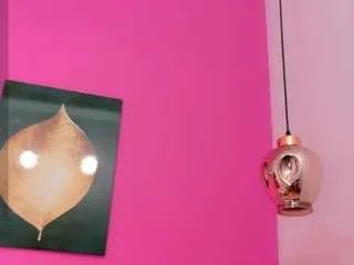 lilisantos on CamSoda 