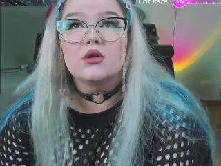 lilmilkylilly on CamSoda 