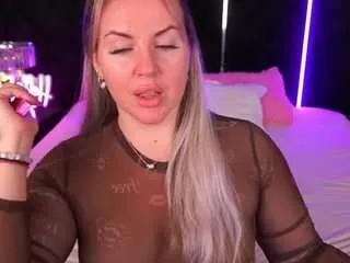 lindajawel — LINDAJAWEL Public Chat Channel