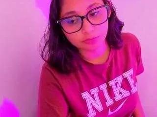 littlejulieta on CamSoda 