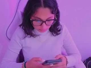 littlejulieta on CamSoda