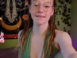 lyra-thenymph on CamSoda