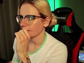 maaad-maxxx on CamSoda 