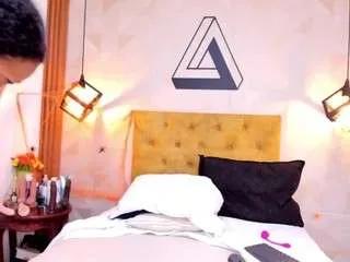 macarena-williamss on CamSoda 