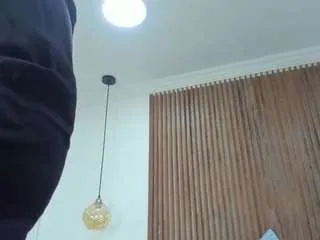 Offline mariamore on CamSoda