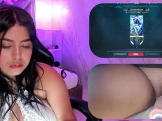 Freechat marianferrer on CamSoda