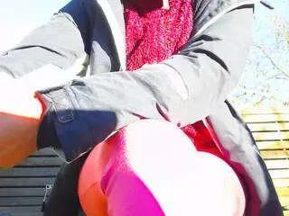 mellysquirtybiglabia on CamSoda 