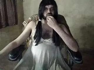 mynastyfucker — #kinky #Queen #horny #smoke #crossdresser [100 tokens remaining]