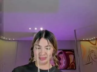 Offline niaholland on CamSoda