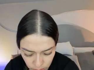 nicolle-w — Golden Ticket Show: FUCKING MY TIGHT PUSSY (199 tokens per ticket)