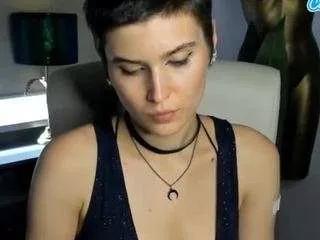 passionsarah on CamSoda 