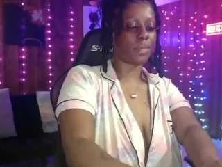 purplequeen888 on CamSoda 