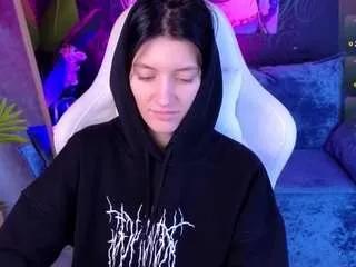 roxy-riot on CamSoda