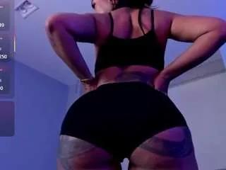 saamytits on CamSoda 