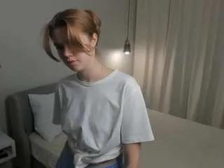 sadyesleva — Hot tease with my T-shirt [25 tokens remaining]